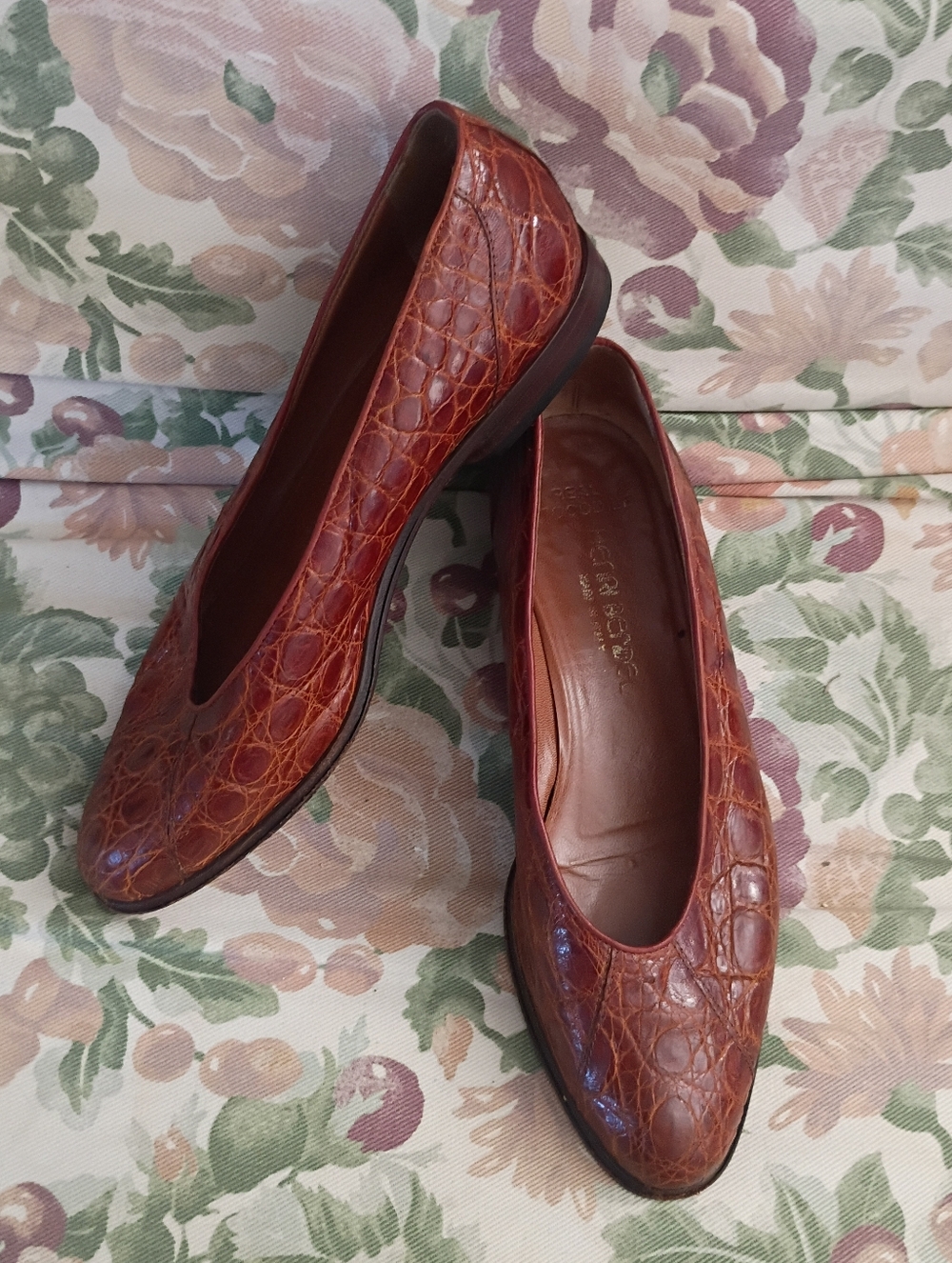 ❤️HENRI BENDEL ITALY REAL CROCODILE FLATS SHOES SZ 38 8